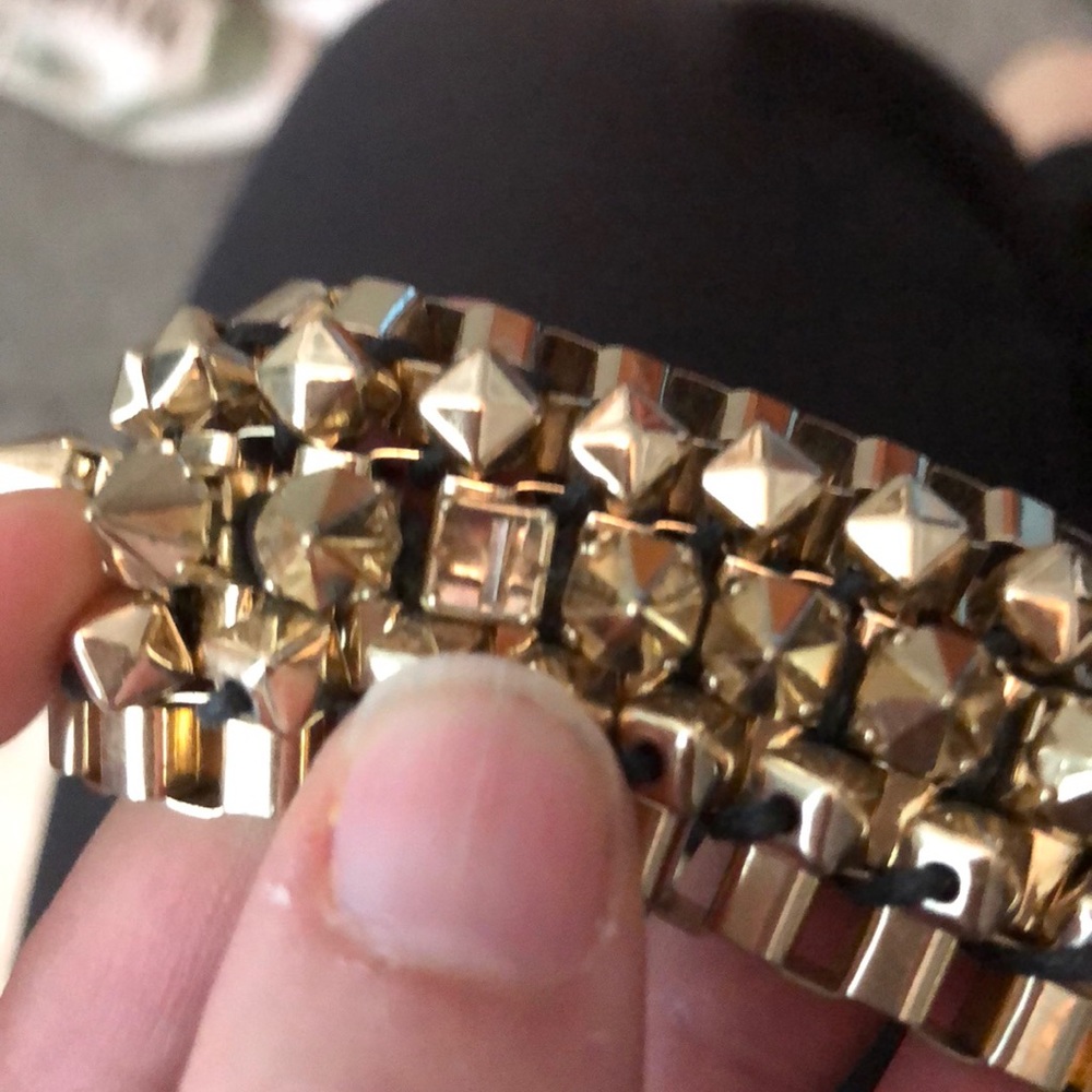 Jewelmint gold spike bracelet - Picture 4 of 4